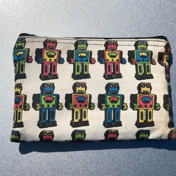 Robot Pencil Case - Picture 1 of 6